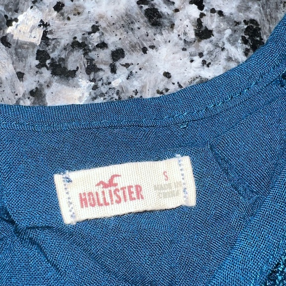 Hollister Deep Ocean Navy Lacey Cold/Exposed Shoulders Blouse - Picture 4 of 7